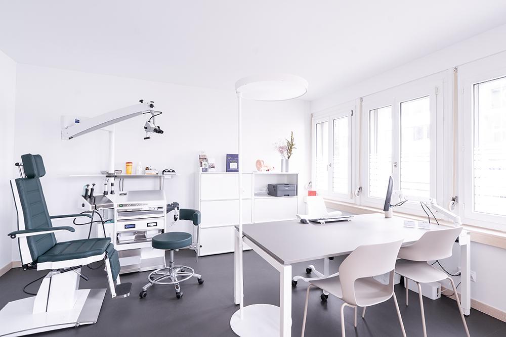 Sprechzimmer Praxis HNO im Seefeld Zürich