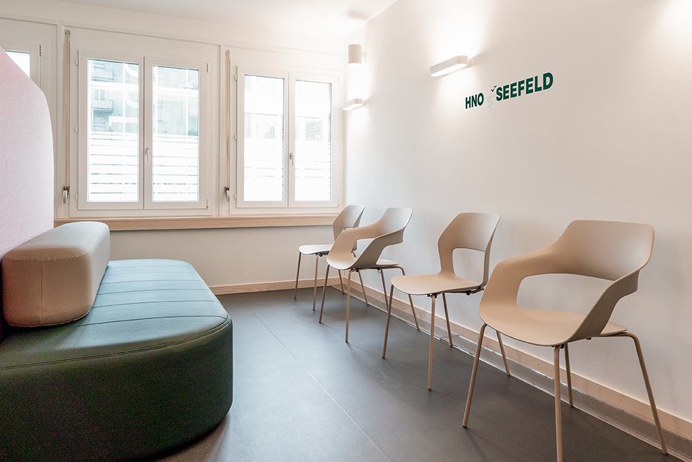 Wartezimmer Praxis HNO im Seefeld Zürich