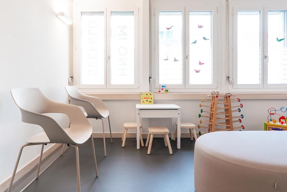 Wartezimmer Praxis HNO im Seefeld Zürich